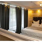 Aix La Chapelle, Exclusive Apartments, Wellness And More, Hotel