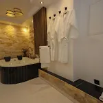 Hotel Aix La Chapelle, Exclusive Apartments, Wellness And More, Aquisgrano
