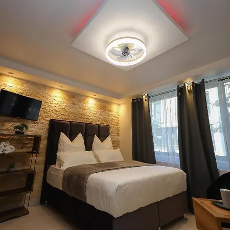 Otel Aix La Chapelle, Exclusive Apartments, Wellness And More,