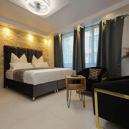 Aix La Chapelle, Exclusive Apartments, Wellness And More, فندق *