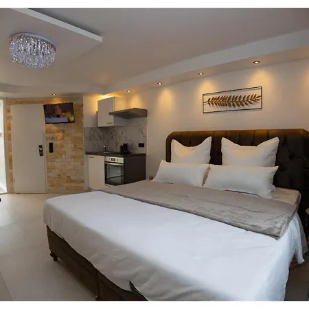 Hotel Aix La Chapelle, Exclusive Apartments, Wellness And More, *