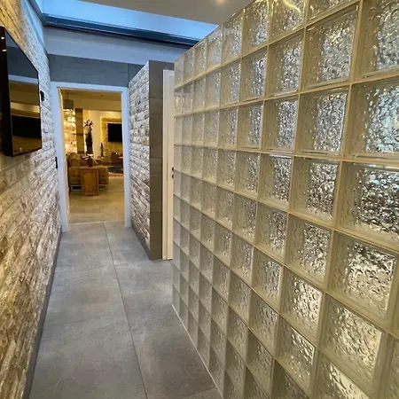 Hotel Aix La Chapelle, Exclusive Apartments, Wellness And More, *