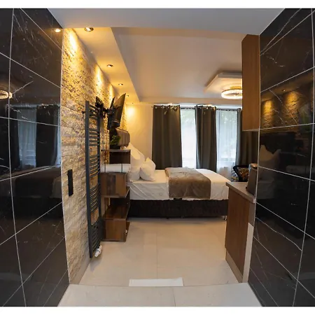 Aix La Chapelle, Exclusive Apartments, Wellness And More, آخن