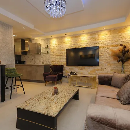 Aix La Chapelle, Exclusive Apartments, Wellness And More, 酒店 *