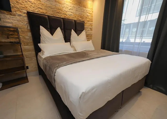 Aix La Chapelle, Exclusive Apartments, Wellness And More, 酒店 *