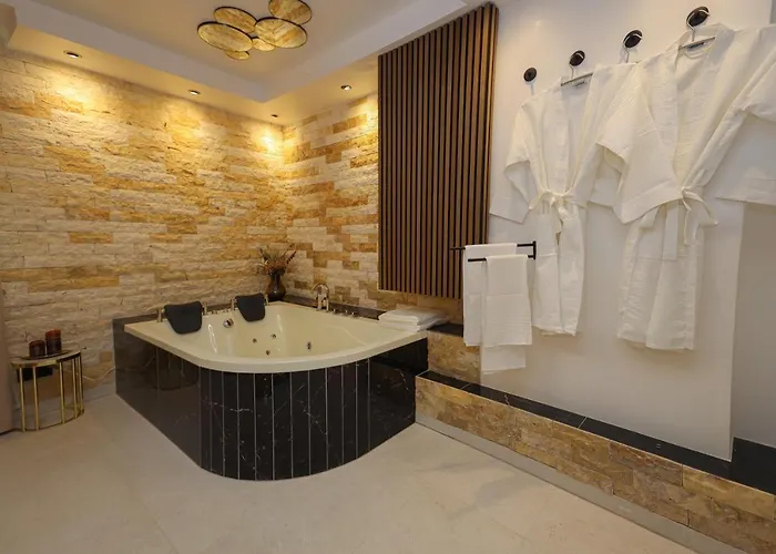 Aix La Chapelle, Exclusive Apartments, Wellness And More, *