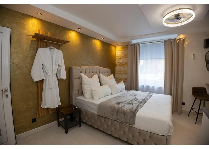 Aix La Chapelle, Exclusive Apartments, Wellness And More, 酒店