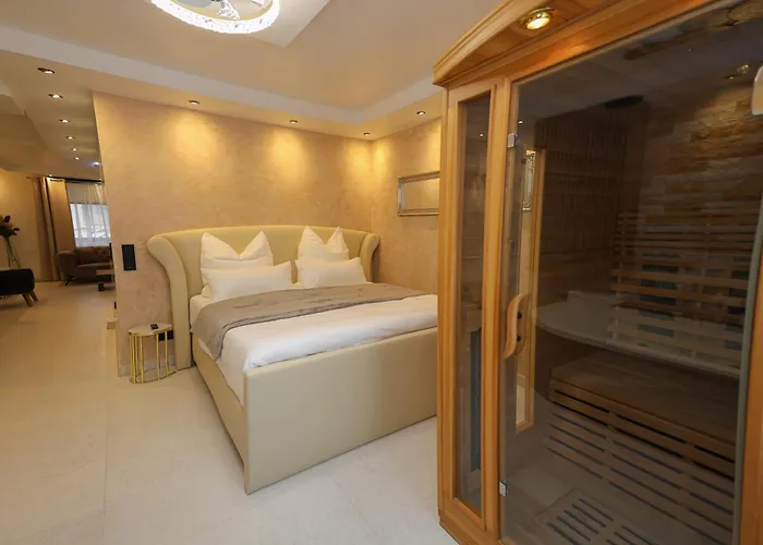 Aix La Chapelle, Exclusive Apartments, Wellness And More, 酒店 *