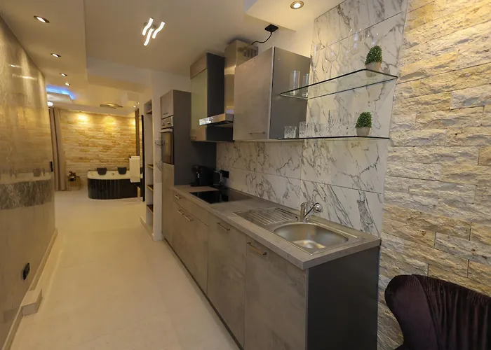 Aix La Chapelle, Exclusive Apartments, Wellness And More, Hotel Aachen