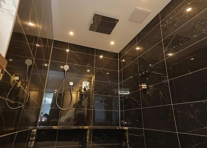 Hotel Aix La Chapelle, Exclusive Apartments, Wellness And More, *